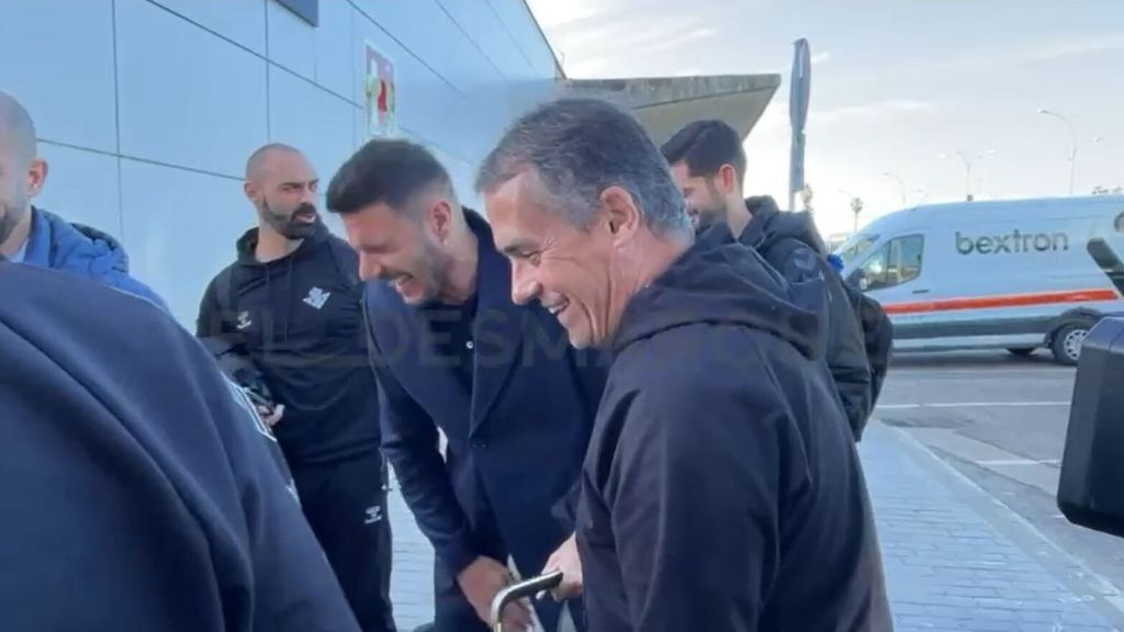 La broma de Joaquín a Alexis antes del viaje del Betis hacia Moldavia