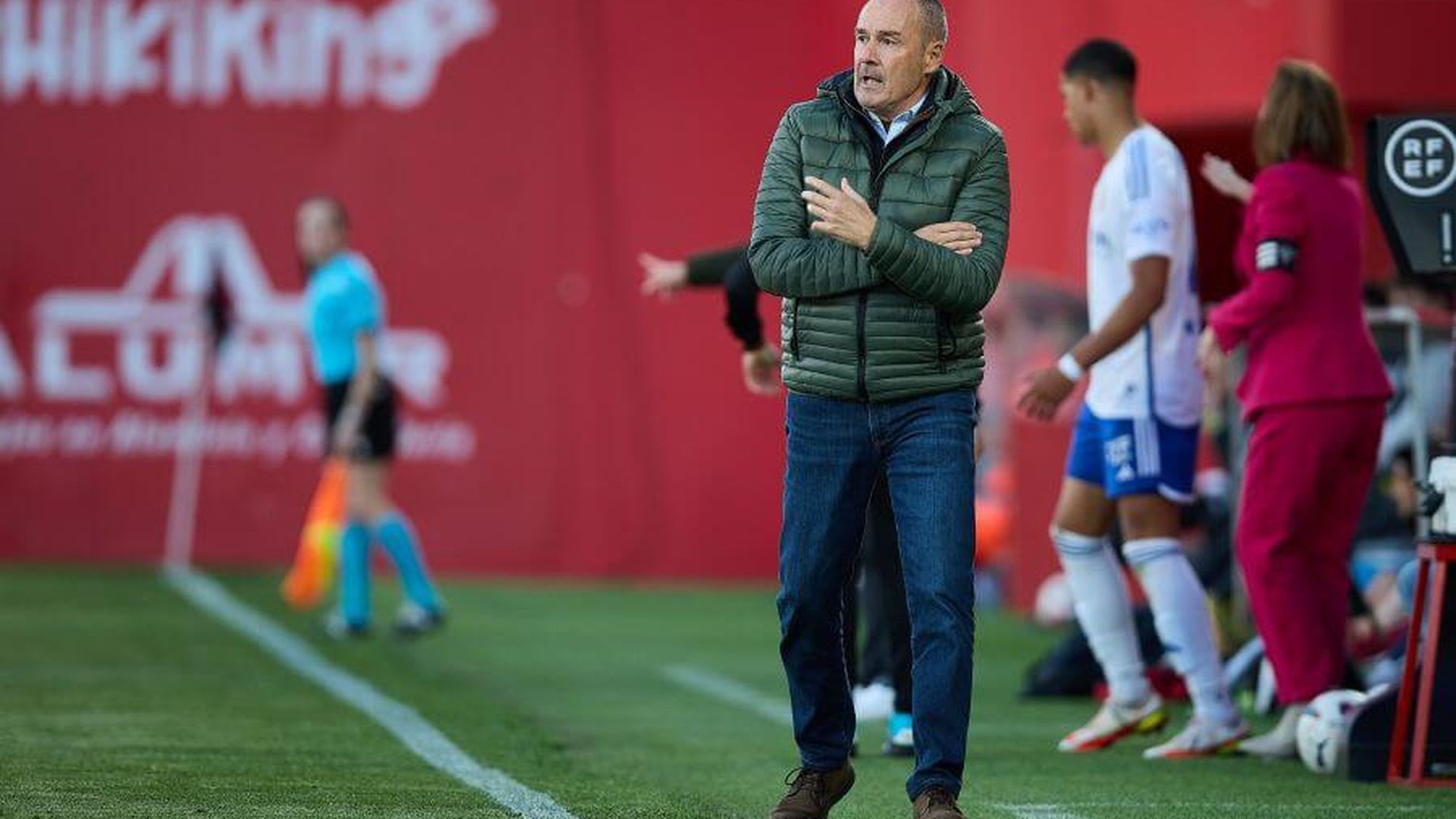 victor_fernandez_atento_a_sus_jugadores_en_anduva_foto_laliga_hypermotion_001.jpeg victor_fernandez_atento_a_sus_jugadores_en_anduva_foto_laliga_hypermotion_001.jpeg