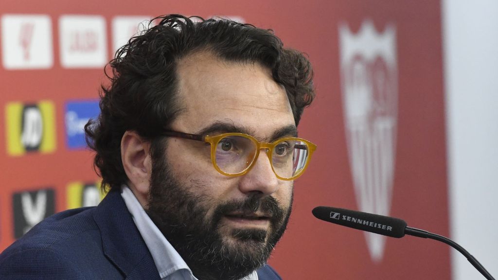 Víctor Orta, en la presentación de Agoumé: Las salidas en el mercado de invierno y los lesionados