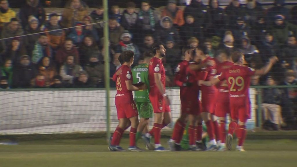 Victoria del Sevilla frente al Atlético Astorga en la segunda ronda de la Copa del Rey