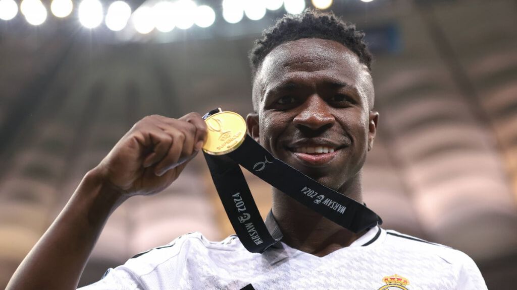 Vinicius despeja los rumores de su futuro: “Quiero hacer historia en este gran equipo”