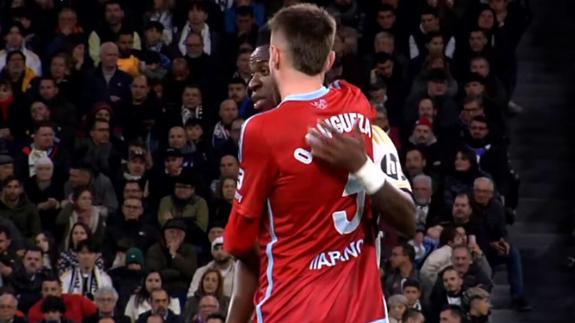 vinicius_pidio_disculpas_a_mingueza_tras_el_empujon_el_dia_despues_001.jpg vinicius_pidio_disculpas_a_mingueza_tras_el_empujon_el_dia_despues_001.jpg