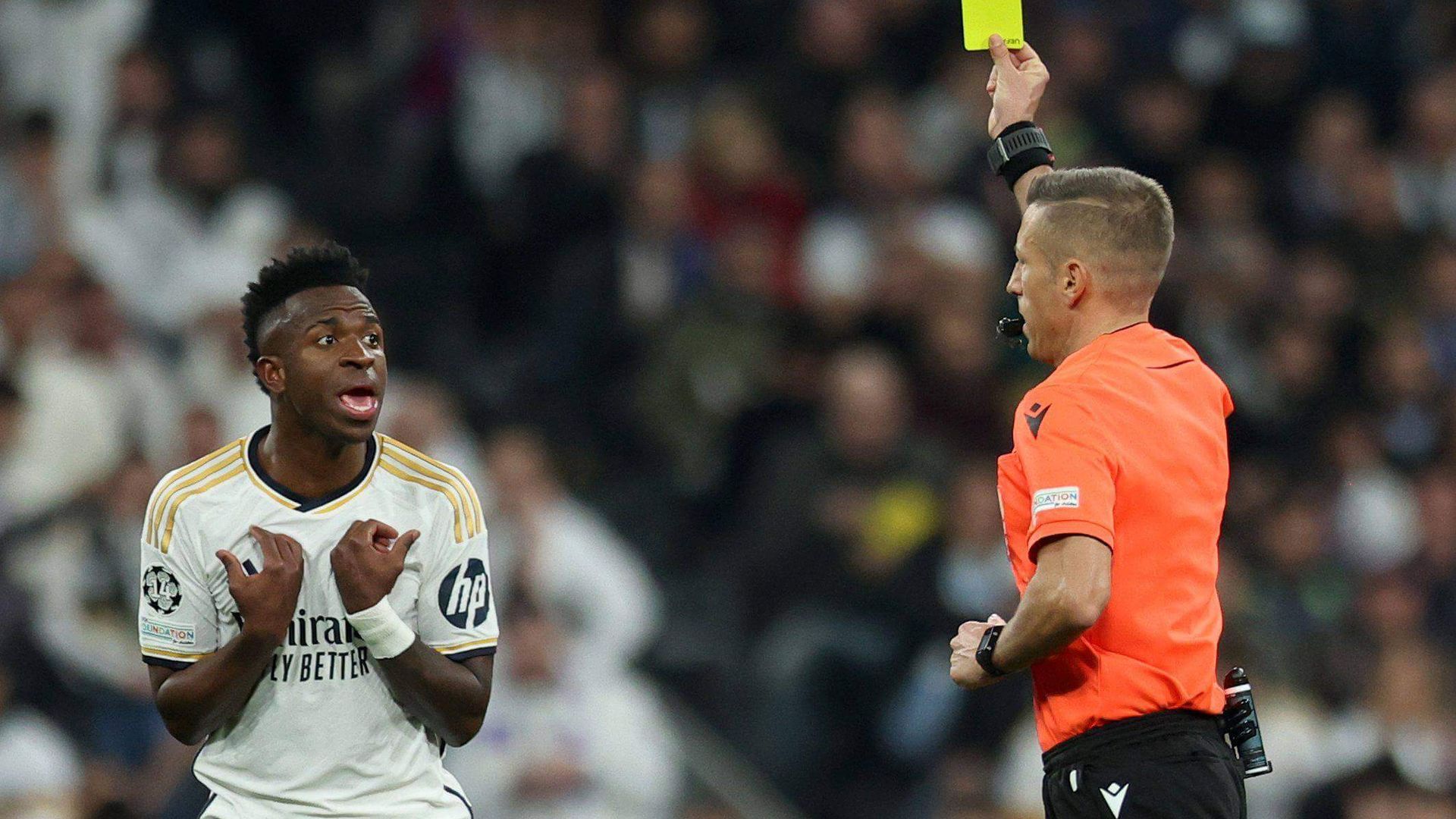 vinicius_recibe_la_tarjeta_amarilla_tras_empujar_a_orban_foto_cordon_press_001.jpg vinicius_recibe_la_tarjeta_amarilla_tras_empujar_a_orban_foto_cordon_press_001.jpg