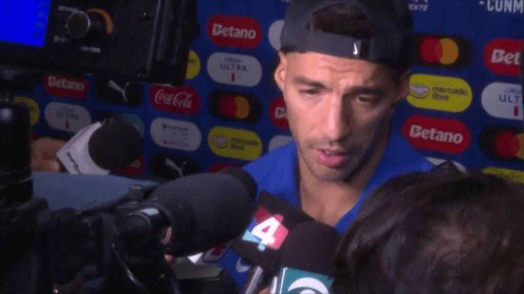 Luis Suárez y el peligro de los familiares de Uruguay en la grada