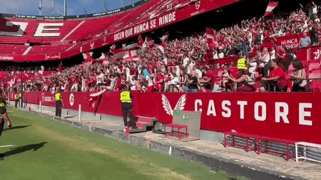 El Sevilla 'se arropa' en el Sánchez-Pizjuán antes del derbi ante el Real Betis