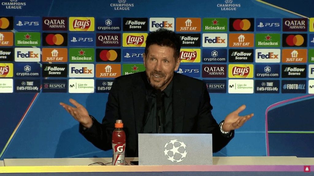 Simeone, incrédulo con el penalti de Koke: “Ojalá podamos ver algo y decir que la UEFA acertó”