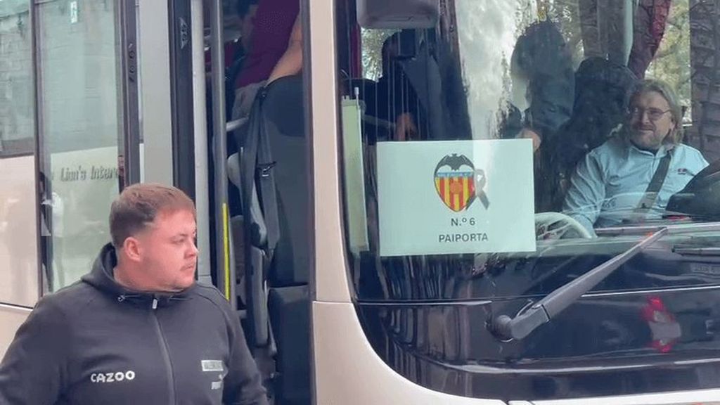 Llegada de los autobuses de Socios afectados por la DANA