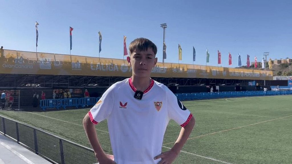 Daniel Begines Páez, canterano del Sevilla y primo de Gavi