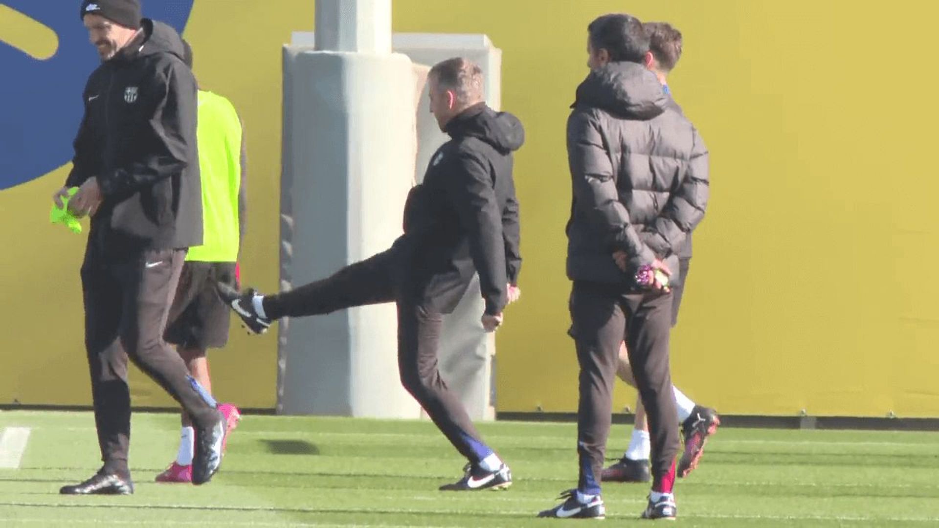 vlcsnap_2025_02_05_12h38m36s577png.png vlcsnap_2025_02_05_12h38m36s577png.png