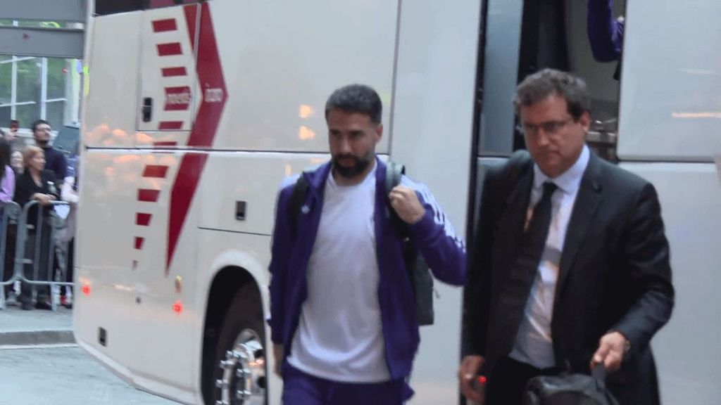 Dani Carvajal capitanea al Real Madrid en su llegada a Barcelona