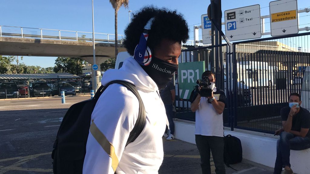 El Sevilla pone rumbo a Francia para jugar contra el Lille con la novedad Koundé y la baja de En-Nesyri