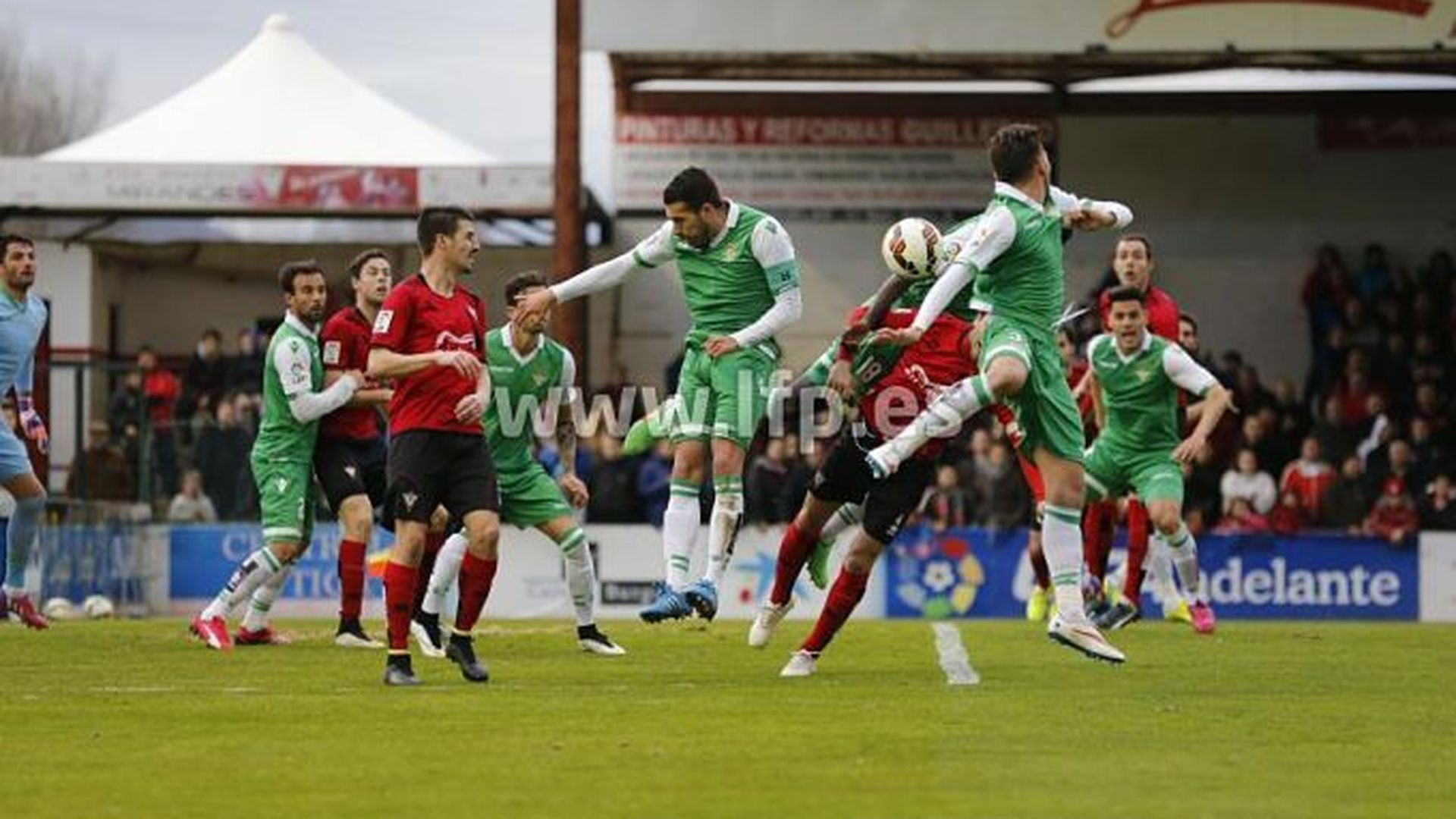 w_900x700_01193633_trf6844_opt.jpg w_900x700_01193633_trf6844_opt.jpg