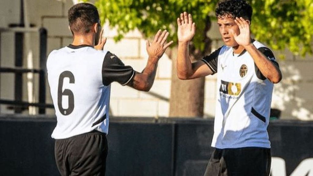 Primer gol de Warren Madrigal en España