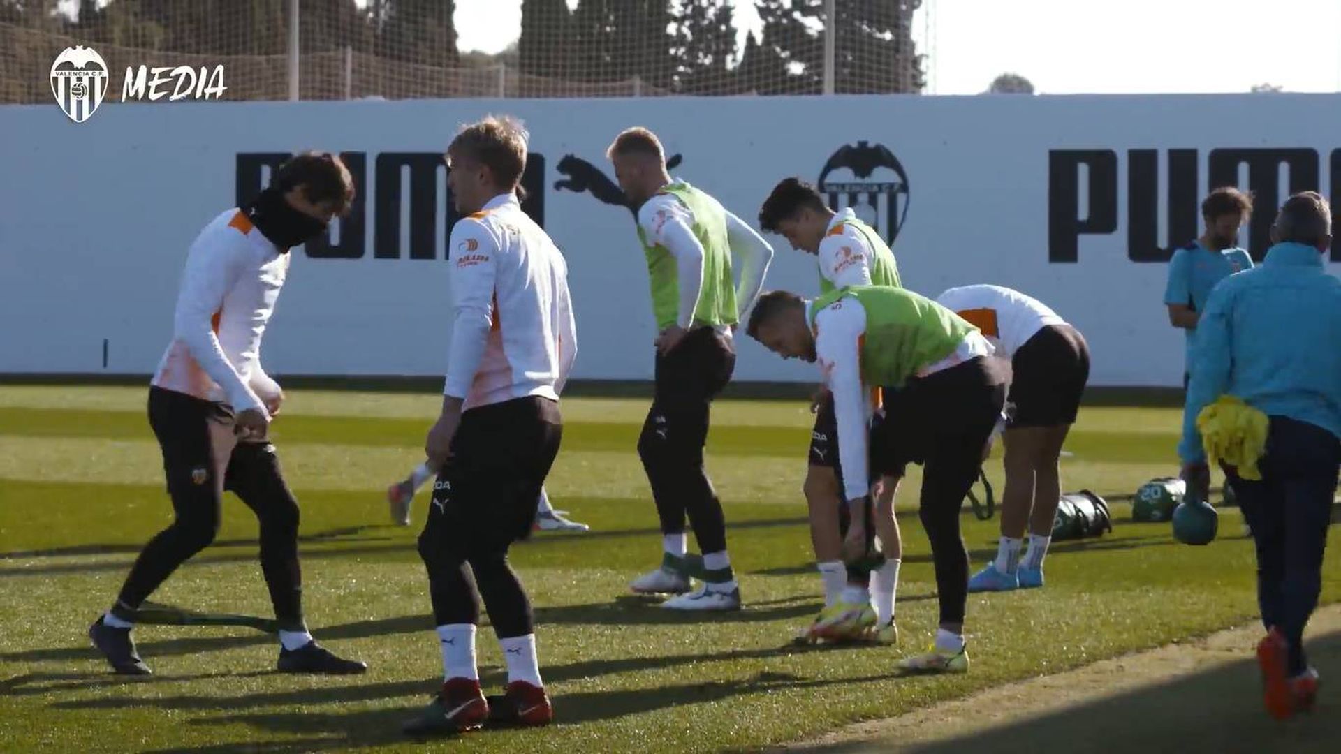 wass_entrena_y_podria_ser_titular_ante_el_atletico_de_madrid_001.jpg