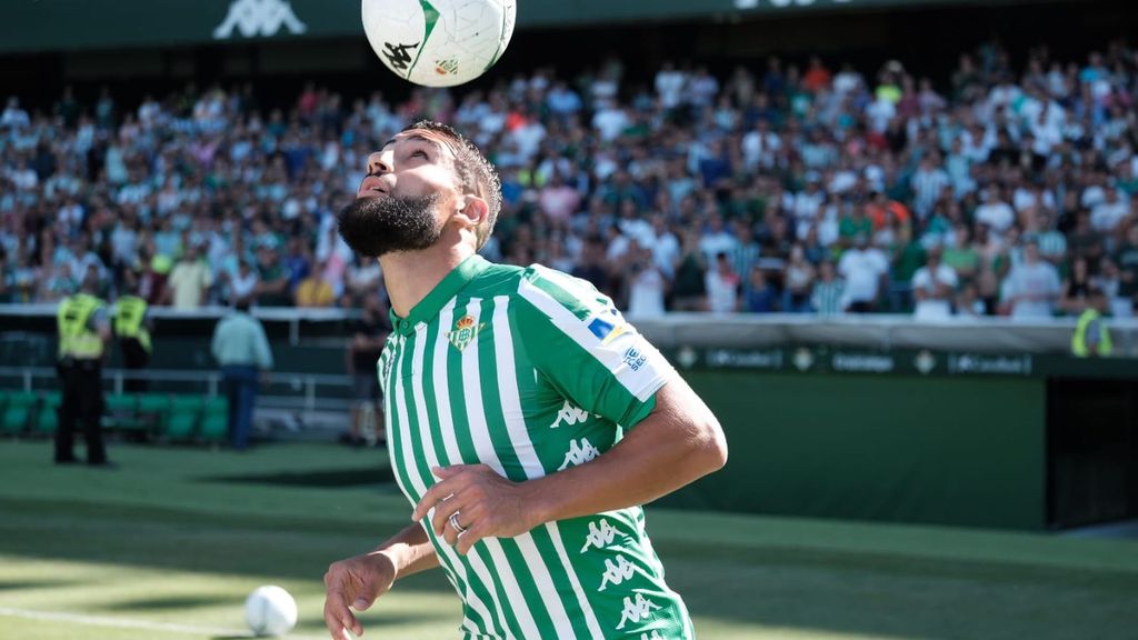 Entrenamiento del Betis a puerta abierta