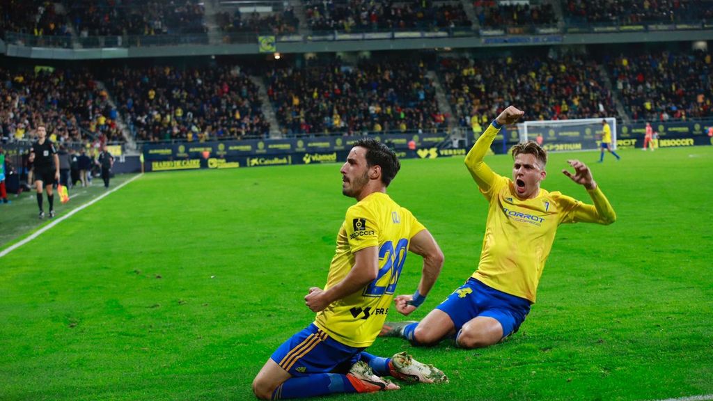 Cádiz 2-1 Lugo: Resumen (Jornada 17)
