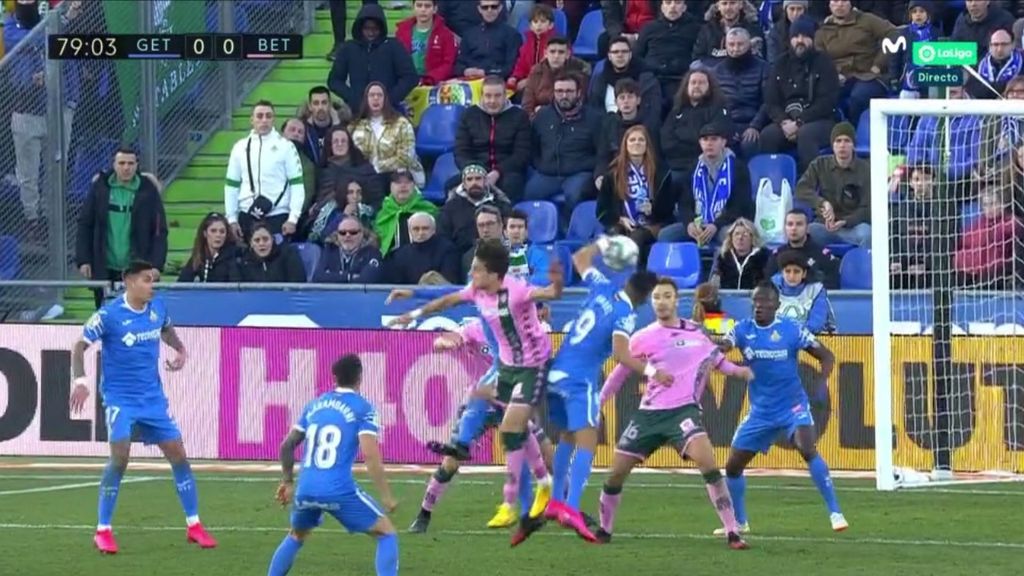 Getafe-Betis: la mano de Ángel que no se pitó
