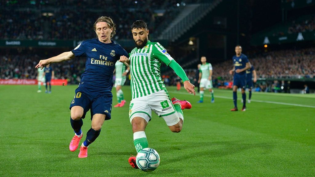 Real Betis - Real Madrid: El espectacular regate de Fekir (Jornada 27)