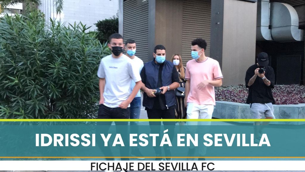 Idrissi llega a Sevilla para fichar por el Sevilla FC