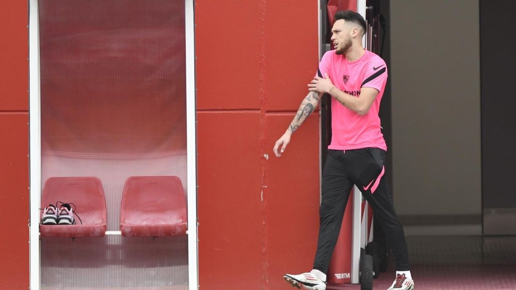 Entrenamiento del Sevilla: Ocampos, en la ciudad deportiva para seguir recuperándose de su lesión de tobillo