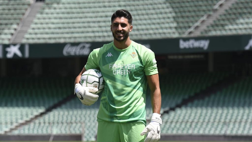 Presentación de Rui Silva con el Betis en el estadio Benito Villamarín