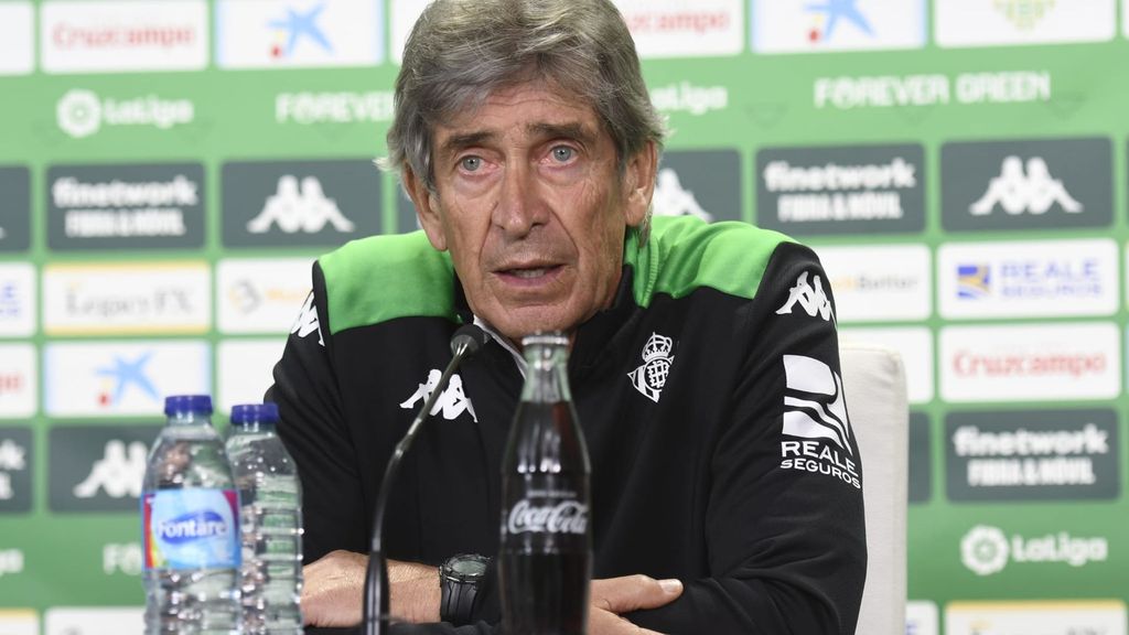 Pellegrini sigue fiel a las tres competiciones: "Nuestra idea es llegar lo más lejos posible en todas y eso tiene sus pros y sus contras"