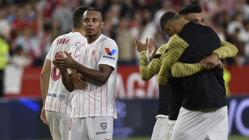 Los gestos de Koundé en su posible último día con la camiseta del Sevilla