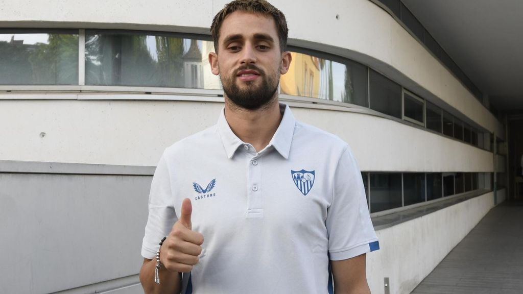 Januzaj pasa reconocimiento médico con el Sevilla FC