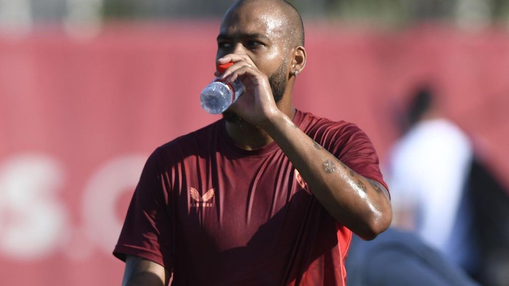 Marcao se pone a tono en el entrenamiento del Sevilla