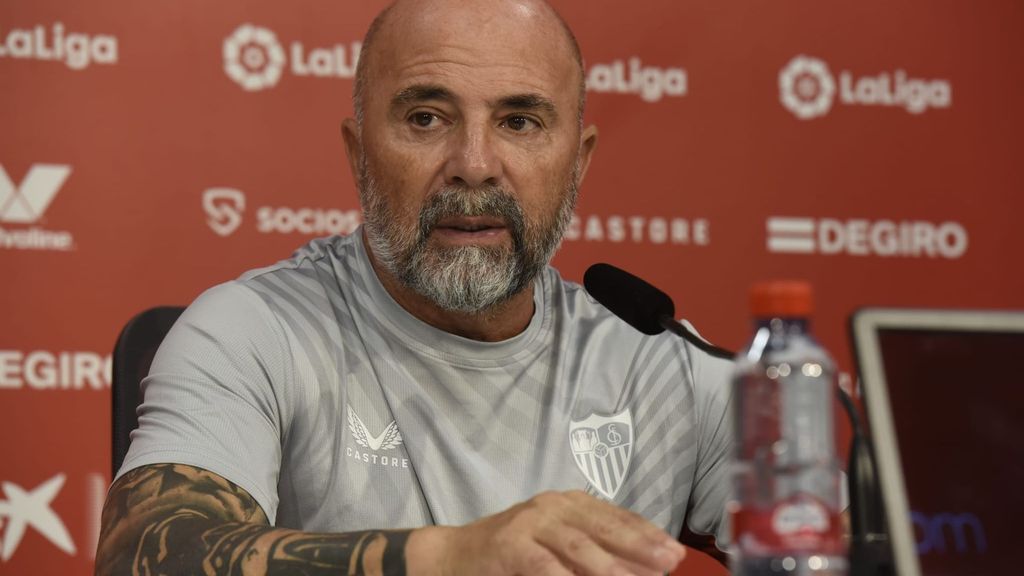 Sampaoli, sobre Carlos Álvarez: "Le vimos algunas particularidades que lo pueden llevar a ser parte"