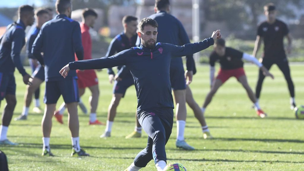 Entrenamiento del Sevilla FC 17-12-22