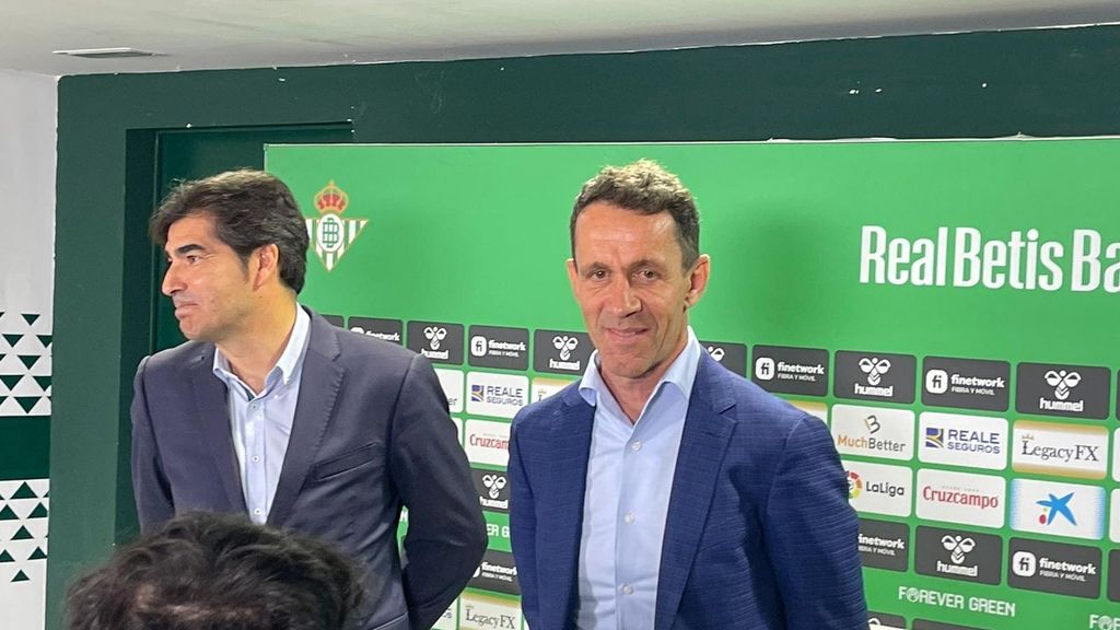 Ramón Planes, en su presentación, habla sobre la continuidad de Guido y Guardado en el Betis