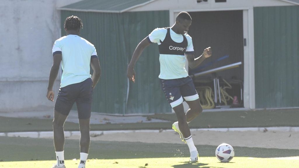 Luiz Henrique, novedad en el entrenamiento del martes del Betis