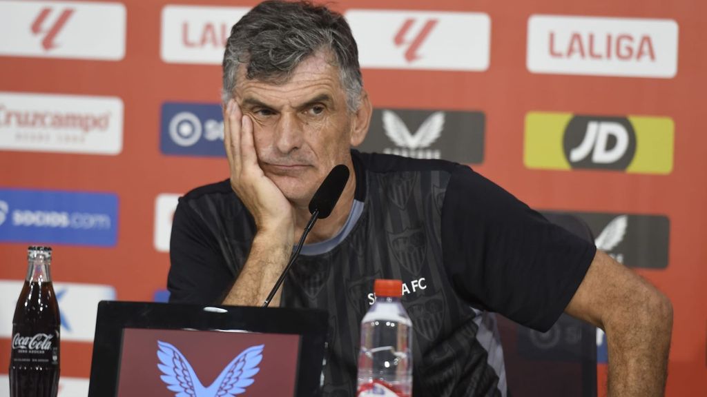 Mendilibar repasa algunos nombres propios del equipo antes del Sevilla-Almería