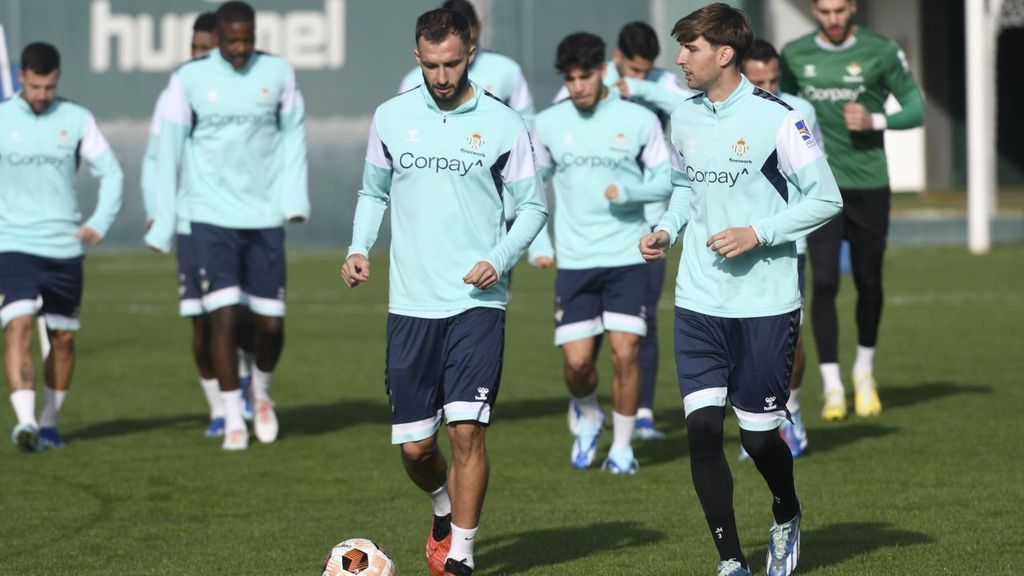 Ausencia de Abde en el entrenamiento del Betis para seguir preparando el decisivo parte frente al Rangers de Liga Europa
