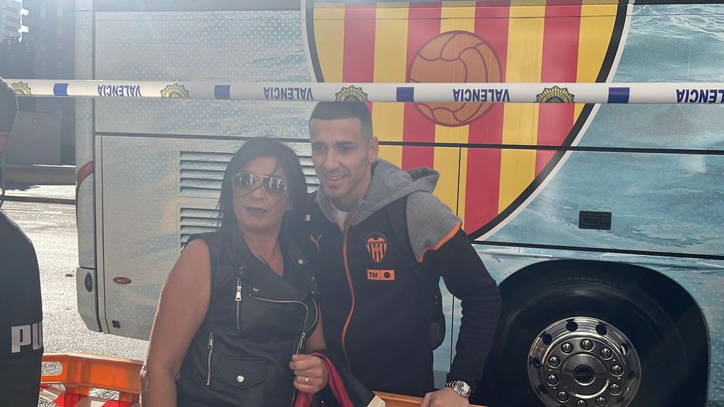 Lorena, la fan de Jaume que viene de Vigo a animar al Valencia