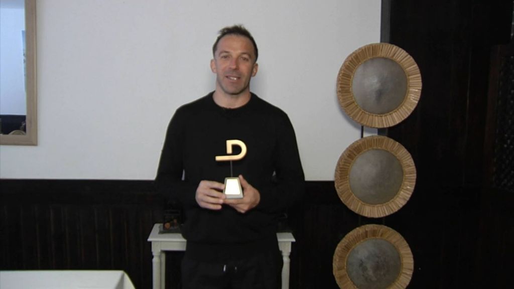 Alessandro Del Piero recoge el Premio DEX 2023 Leyenda