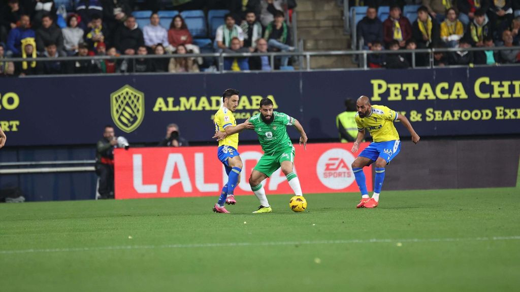 Cádiz 0-2 Real Betis: Resumen del partido