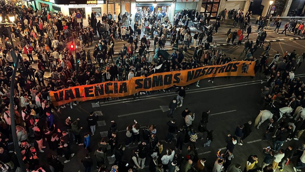Valencia-Sevilla: Llegada del Valencia a Mestalla