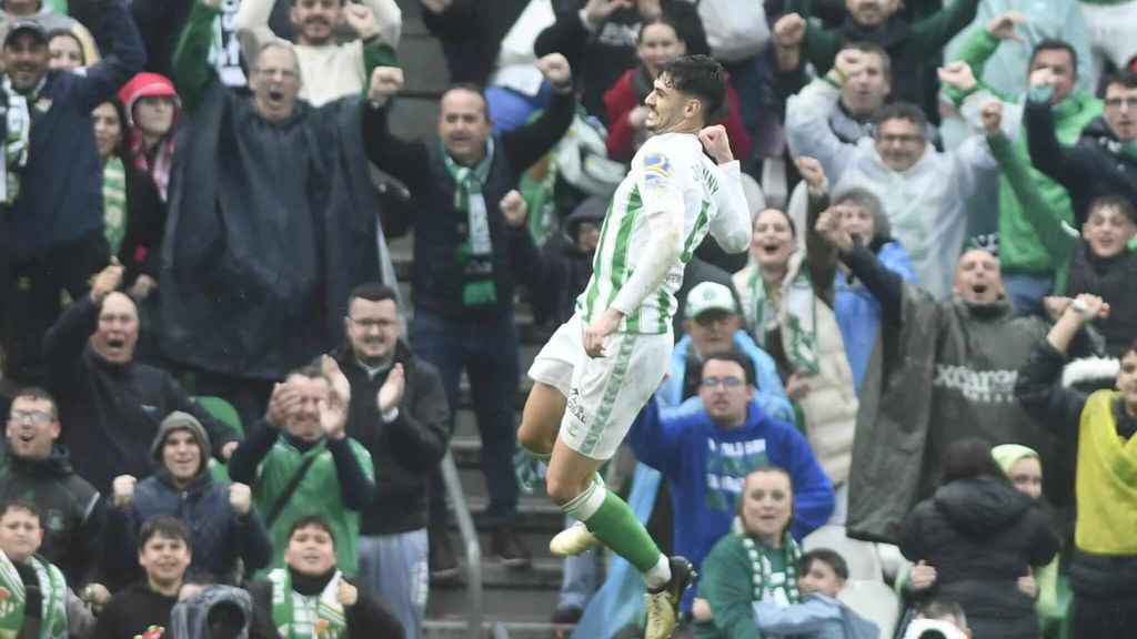 Real Betis 3-1 Athletic: Gol de Johnny Cardoso