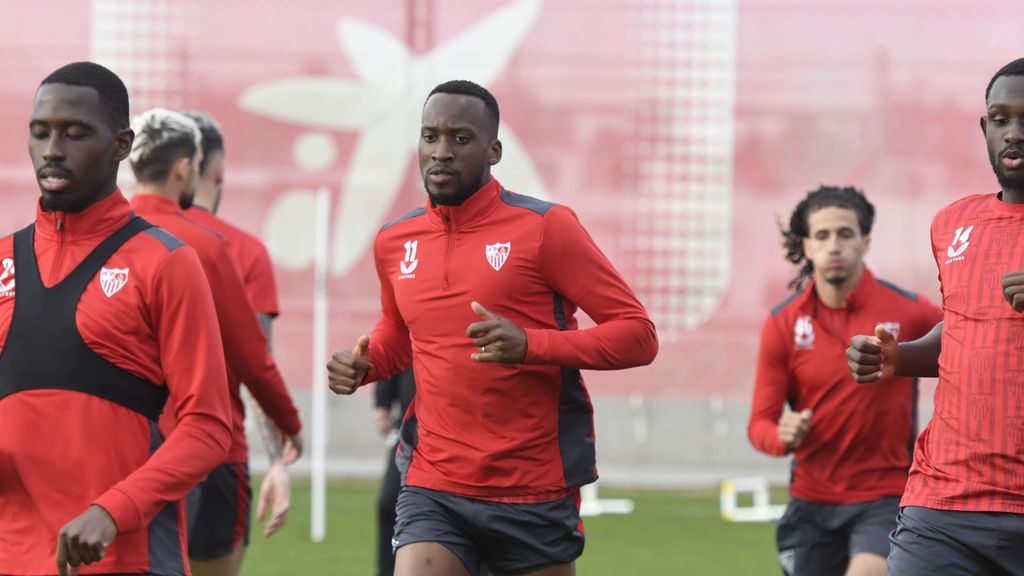 Ramos, Lamela y Navas, ausencias en un entrenamiento con Gudelj, Acuña, Lukebakio y Marcao de cara a la visita a Almería.