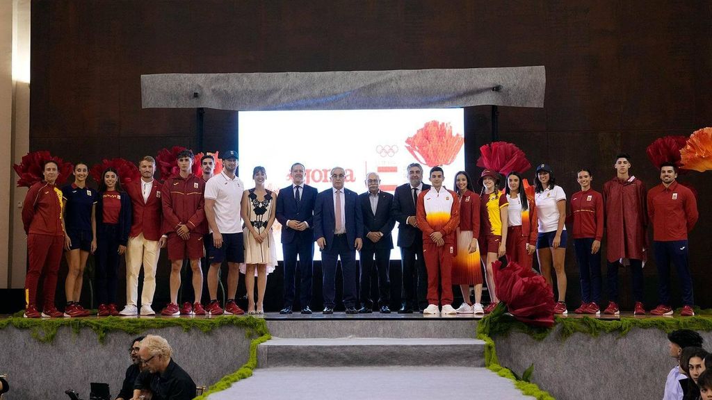 El COE presenta la equipación de los deportistas españoles para los Juegos Olímpicos de París