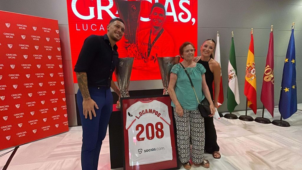 Ocampos se despide de su abuela fan y de César Cadaval