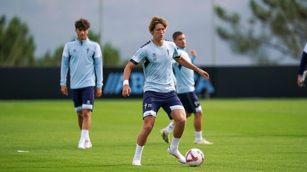 Fer López, Pablo Meixús y Sergio Díez se entrenan con el primer equipo
