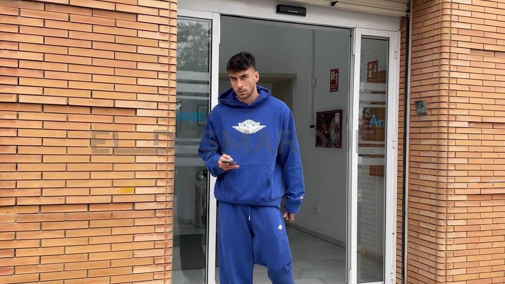 Marc Roca acude a la clínica tras el Real Betis - Real Sociedad