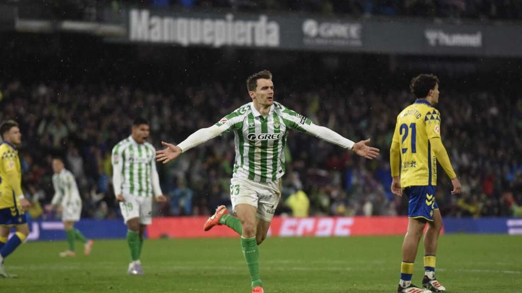 Real Betis 1-0 UD Las Palmas: Gol de Diego Llorente