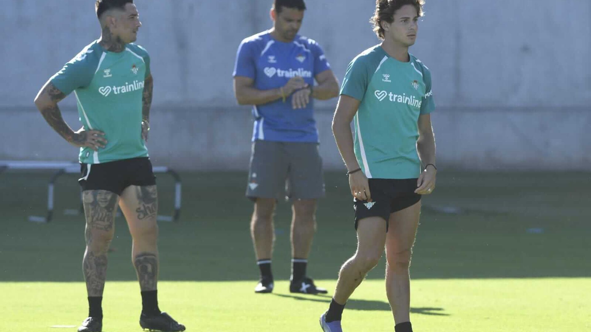 whatsapp_image_2025_07_21_at_100235_1jpeg_001.jpeg whatsapp_image_2025_07_21_at_100235_1jpeg_001.jpeg