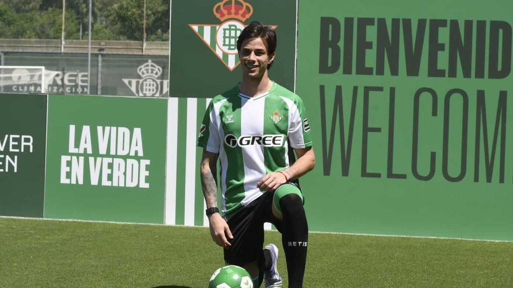 Valentín Gómez, en su presentación con el Betis