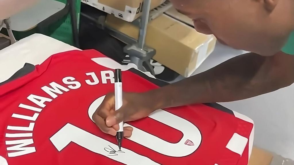 Nico Williams coge el 10 de Iker Muniain y entrega el 11 del Athletic a Álvaro Djaló