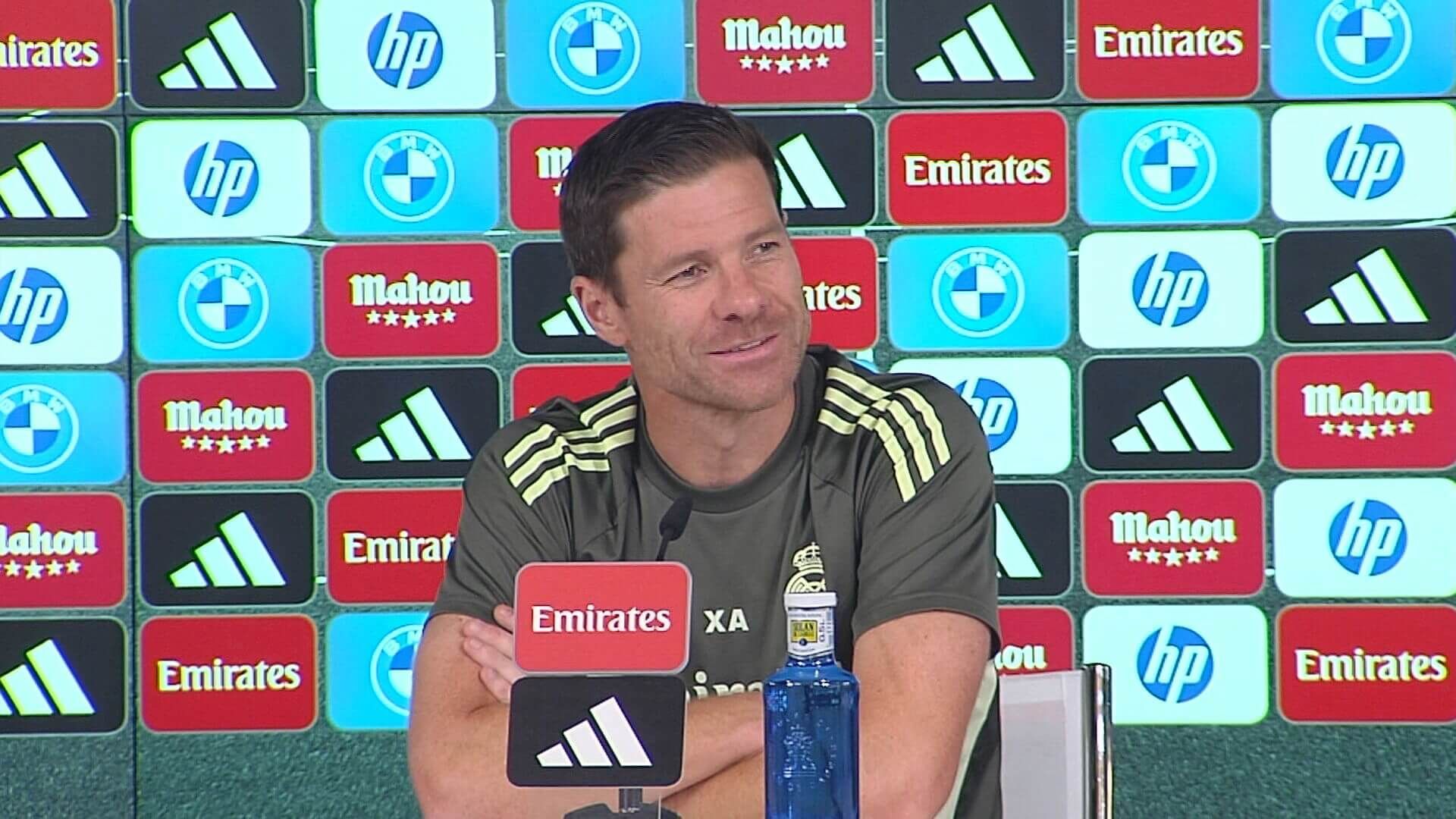 xabi_alonso_en_rueda_de_prensa.jpeg